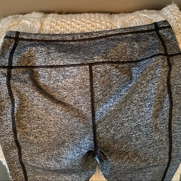 Victoria’s Secret VSX Sexy Sport KNOCKOUT Crop LEGGINGS S - Picture 8 of 11